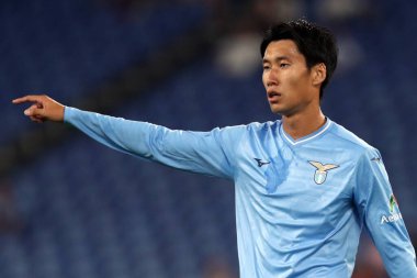 Roma, İtalya 27.08.2023: Lazio 'lu Daichi Kamada İtalya Serie A TIM 2023-2024 futbol karşılaşması 2. gününde Roma Olimpiyat Stadyumu' nda SS Lazio ile Genoa CFC arasında hareket halinde..