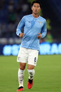 Roma, İtalya 27.08.2023: Lazio 'lu Daichi Kamada İtalya Serie A TIM 2023-2024 futbol karşılaşması 2. gününde Roma Olimpiyat Stadyumu' nda SS Lazio ile Genoa CFC arasında hareket halinde..