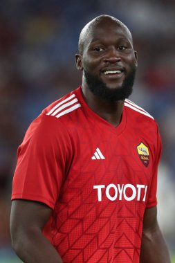 Roma, İtalya 01.09.2023: Roma 'dan Romelu Lukaku İtalya Serie A TIM 2023-2024 futbol karşılaşması öncesinde Roma Olimpiyat Stadyumu' nda AS Roman - AC Milan arasındaki ısınma turu.
