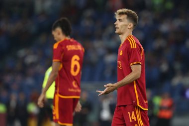Roma, İtalya 01.09.2023: Milan 'ın İtalya Serie A TIM 2023-2024 futbol maçında Roma Olimpiyat Stadyumu' nda AS Roma - AC Milan maçı arasında attığı gol sonrasında Diego Llorente 'yi hayal kırıklığına uğrattı..
