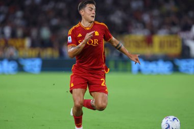 Roma, İtalya 17.09.2023: İtalyan Paulo Dybala İtalya Serie A TIM 2023-2024 futbol karşılaşması sırasında Roma 'daki Olimpiyat Stadyumu' nda AS Romanlar ve Empoli FC karşı karşıya geldi..