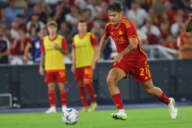 Roma, İtalya 17.09.2023: İtalyan Paulo Dybala İtalya Serie A TIM 2023-2024 futbol karşılaşması sırasında Roma 'daki Olimpiyat Stadyumu' nda AS Romanlar ve Empoli FC karşı karşıya geldi..