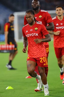 Roma, İtalya 17.09.2023: İtalya Serie A TIM 2023-2024 futbol karşılaşması öncesinde Roma 'da Roma Olimpiyat Stadyumu' nda AS Roman - Empoli FC arasındaki ısınma turunda Renato Sanches of Roman.