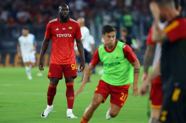 Roma, İtalya 17.09.2023: Roma 'dan Romelu Lukaku İtalya Serie A TIM 2023-2024 futbol karşılaşması öncesinde Roma Olimpiyat Stadyumu' nda AS Roman - Empoli FC arasındaki ısınma turunda görülüyor..