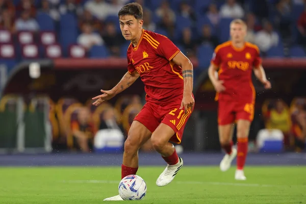 Roma, İtalya 17.09.2023: İtalyan Paulo Dybala İtalya Serie A TIM 2023-2024 futbol karşılaşması sırasında Roma 'daki Olimpiyat Stadyumu' nda AS Romanlar ve Empoli FC karşı karşıya geldi..