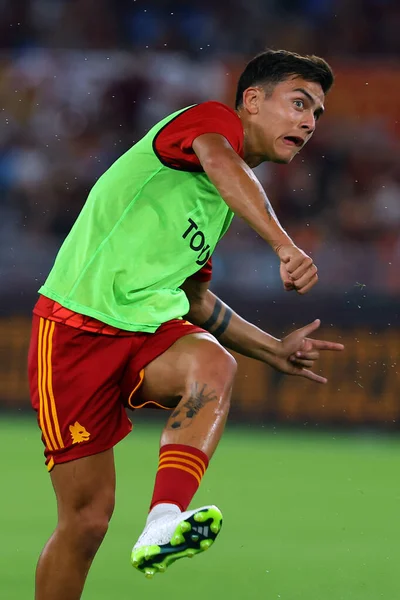 Roma, İtalya 17.09.2023: İtalyan Paulo Dybala İtalya Serie A TIM 2023-2024 futbol karşılaşması öncesinde Roma 'daki Olympic Stadyumu' nda AS Roma - Empoli FC arasındaki ısınma turunda.