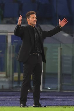 Roma, İtalya 19.09.2023: Diego Simeone teknik direktörü Atletico Uefa Şampiyonlar Ligi 2023-2024, E grubu, SS Lazio ile Atletico de Madrid arasında Roma Olimpiyat Stadyumu 'nda oynanan maçta görev aldı..