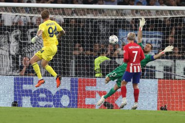 Roma, İtalya 19.09.2023: Lazio kalecisi Ivan Provedel golü attı ve Uefa Şampiyonlar Ligi 2023-2024, E grubu ile Roma Olimpiyat Stadyumu 'nda SS Lazio ve Atletico de Madrid arasında kutladı..