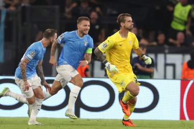 Roma, İtalya 19.09.2023: Lazio kalecisi Ivan Provedel golü attı ve Uefa Şampiyonlar Ligi 2023-2024, E grubu ile Roma Olimpiyat Stadyumu 'nda SS Lazio ve Atletico de Madrid arasında kutladı..