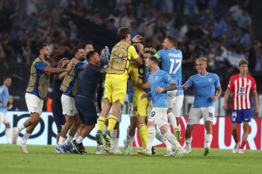 Roma, İtalya 19.09.2023: Lazio kalecisi Ivan Provedel golü attı ve Uefa Şampiyonlar Ligi 2023-2024, E grubu ile Roma Olimpiyat Stadyumu 'nda SS Lazio ve Atletico de Madrid arasında kutladı..