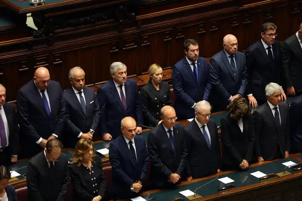 Рим Италия 2023 Итальянское Правительство Отдает Дань Уважения Государственным Похоронам — стоковое фото
