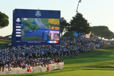 Roma, İtalya 29.09.2023: RYDER CUP 2023 RYDER 'de düzenlenen Foursomes Session' un ilk gününe binlerce seyirci katıldı.