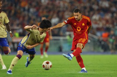 Roma, İtalya 05.10.2023: Roma 'dan Riccardo Pagano UEFA Avrupa Ligi 2023-2024, G grubu, Roma' daki Olimpiyat Stadyumu 'nda AS Roman Servette FC ile Servette FC arasındaki futbol karşılaşması sırasında görev başında.