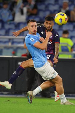 Roma, İtalya 30.10.2023: Lazio Patriği, Fiorentina 'lı Nicolas Gonzalez İtalya Serie A TIM 2023-2024 futbol karşılaşmasının 10. gününde, SS Lazio ACF Fiorentina' ya karşı Roma Olimpiyat Stadyumu 'nda karşı karşıya geldi..