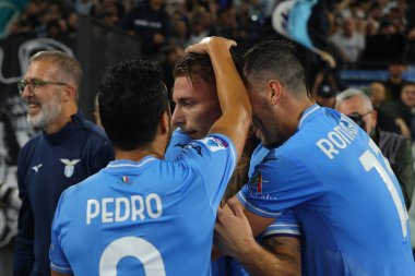 Roma, İtalya 30.10.2023: Lazio 'lu Ciro Immobile penaltıyı 1-0 yendi ve İtalya Serie A TIM 2023-2024 futbol karşılaşmasının 10. gününde Roma Olimpiyat Stadyumu' nda SS Lazio ile ACF Fiorentina arasında kutluyor..