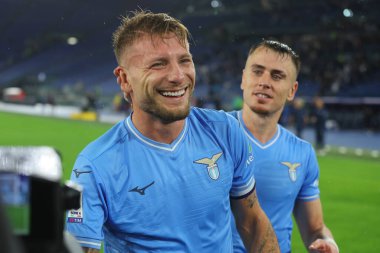 Roma, İtalya 30.10.2023: Lazio 'lu Ciro Immobile penaltıyı 1-0 yendi ve İtalya Serie A TIM 2023-2024 futbol karşılaşmasının 10. gününde Roma Olimpiyat Stadyumu' nda SS Lazio ile ACF Fiorentina arasında kutluyor..