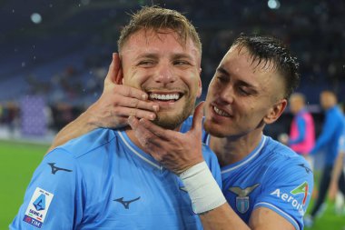 Roma, İtalya 30.10.2023: Lazio 'lu Ciro Immobile penaltıyı 1-0 yendi ve İtalya Serie A TIM 2023-2024 futbol karşılaşmasının 10. gününde Roma Olimpiyat Stadyumu' nda SS Lazio ile ACF Fiorentina arasında kutluyor..