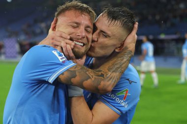 Roma, İtalya 30.10.2023: Lazio 'lu Ciro Immobile penaltıyı 1-0 yendi ve İtalya Serie A TIM 2023-2024 futbol karşılaşmasının 10. gününde Roma Olimpiyat Stadyumu' nda SS Lazio ile ACF Fiorentina arasında kutluyor..