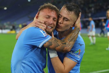 Roma, İtalya 30.10.2023: Lazio 'lu Ciro Immobile penaltıyı 1-0 yendi ve İtalya Serie A TIM 2023-2024 futbol karşılaşmasının 10. gününde Roma Olimpiyat Stadyumu' nda SS Lazio ile ACF Fiorentina arasında kutluyor..