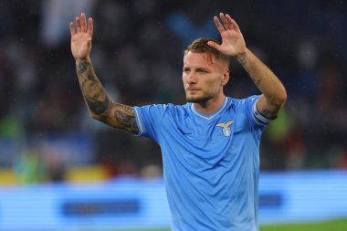 Roma, İtalya 30.10.2023: Lazio 'lu Ciro Immobile penaltıyı 1-0 yendi ve İtalya Serie A TIM 2023-2024 futbol karşılaşmasının 10. gününde Roma Olimpiyat Stadyumu' nda SS Lazio ile ACF Fiorentina arasında kutluyor..