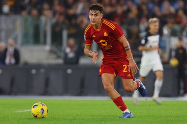 Roma, İtalya 06.11.2023: İtalyan Paulo Dybala İtalya Serie A TIM 2023-2024 futbol karşılaşmasında, AS Romanları ABD Lecce 'ye karşı Roma Olimpiyat Stadyumu' nda karşı karşıya.