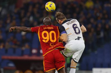 Roma, İtalya 06.11.2023: Roman Romelu Lukaku, Lecce Baschirotto İtalya Serisi A TIM 2023-2024 futbol karşılaşmasının 11. gününde, AS Roman ABD Lecce 'ye karşı Roma Olimpiyat Stadyumu' nda.
