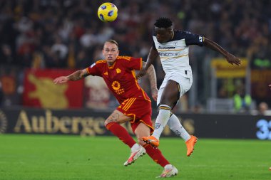 Roma, İtalya 06.11.2023: Lecce Tuia, Roman Rick Kasdorp İtalya Serie A TIM 2023-2024 futbol karşılaşması, AS Roma ABD Lecce 'ye karşı Roma Olimpiyat Stadyumu' nda.
