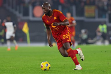 Roma, İtalya 06.11.2023: Roma 'dan Romelu Lukaku İtalya Serisi A TIM 2023-2024 futbol karşılaşmasında, AS Romanlar ABD Lecce' ye karşı Roma 'daki Olimpiyat Stadyumu' nda.