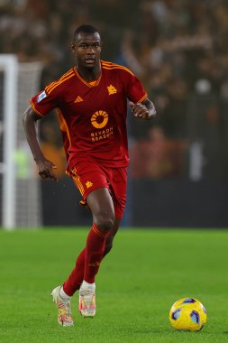 Roma, İtalya 06.11.2023: Roman Evan Ndicka İtalya Serie A TIM 2023-2024 futbol karşılaşmasında, AS Romanları ABD Lecce 'ye karşı Roma Olimpiyat Stadyumu' nda karşı karşıya.