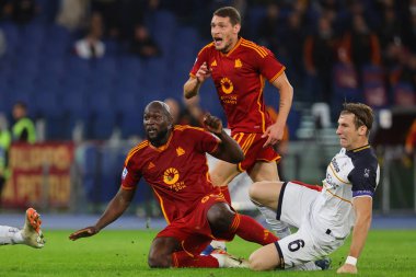 Roma, İtalya 06.11.2023: Romanlardan Romelu Lukaku golü attı ve İtalya Serie A TIM 2023-2024 futbol karşılaşmasının 11. gününde takımla birlikte kutladı, AS Romanları ABD Lecce 'ye karşı Roma Olimpiyat Stadyumu' nda.