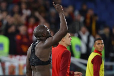 Roma, İtalya 06.11.2023: Romanlardan Romelu Lukaku golü attı ve İtalya Serie A TIM 2023-2024 futbol karşılaşmasının 11. gününde takımla birlikte kutladı, AS Romanları ABD Lecce 'ye karşı Roma Olimpiyat Stadyumu' nda.