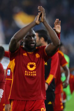 Roma, İtalya 06.11.2023: Roma 'dan Romelu Lukaku İtalya Serie A TIM 2023-2024 futbol karşılaşmasının 11. gününde zaferi kutladı, AS Romanları ABD Lecce' ye karşı Roma Olimpiyat Stadyumu 'nda.