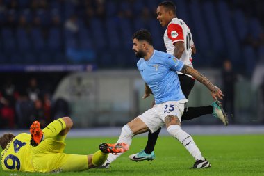 Roma, İtalya 07.11.2023: Lazio 'lu İvan Provedel, Lazio' lu Hysaj, Feyenoord 'lu Igor Paixao Uefa Şampiyonlar Ligi 2023-2024, Roma' daki Olimpiyat Stadyumu 'nda SS Lazio' ya karşı Feyenoord grubu E grubu arasında eylem halindeler..