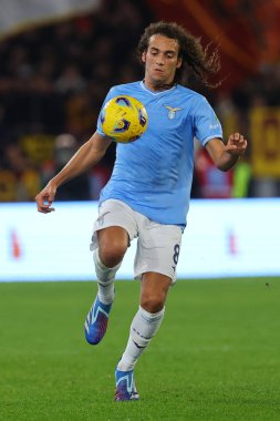 Roma, İtalya 12.11.2023: Lazio 'lu Matteo Guendouzi İtalya Serisi A TIM 2023-2024 12 gününde Roma' daki Olimpiyat Stadyumu 'nda oynanan derbi maçı SS Lazio' ya karşı AS Roma.