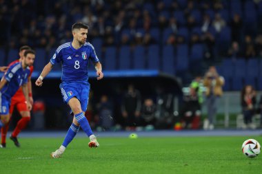 Roma, İtalya 17.11.2023: İtalyan Jorginho, UEFA EURO 2024, Avrupalı EURO, C grubu, İtalya Kuzey Makedonya 'ya karşı Roma' daki OLYMPIC STADIUM maçında penaltıyı kaçırdıktan sonra hayal kırıklığına uğradı 
