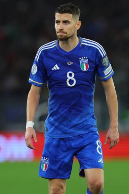 Roma, İtalya 17.11.2023: İtalyan Jorginho, UEFA EURO 2024, Avrupalı EURO, C grubu, İtalya Kuzey Makedonya 'ya karşı Roma' daki OLYMPIC STADIUM maçında penaltıyı kaçırdıktan sonra hayal kırıklığına uğradı 