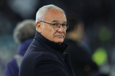 Roma, İtalya 02.12.2023: Claudio Ranieri İtalya Serie A TIM 2023-2024 futbol karşılaşması öncesinde Roma Olimpiyat Stadyumu 'nda SS Lazio-Cagliari Calcio karşılaşması arasında Cagliari teknik direktörü..