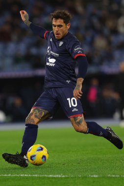 Roma, İtalya 02.12.2023: Cagliari 'li Nicolas Viola İtalya Serie A TIM 2023-2024 futbol karşılaşması sırasında, SS Lazio ile Cagliari Calcio arasında Roma Olimpiyat Stadyumu' nda oynanan karşılaşmada.