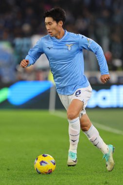 Roma, İtalya 02.12.2023: Lazio 'lu Daichi Kamada İtalya Serie A TIM 2023-2024 futbol karşılaşması sırasında, SS Lazio ile Cagliari Calcio arasında Roma Olimpiyat Stadyumu' nda oynanan karşılaşma..