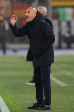 Roma, İtalya 10.12.2023: İtalya 'nın Vincenzo Italiano teknik direktörü İtalya Serie A TiM 2023-2024 futbol maçının 15. gününde, AS ROMA AFC FIORENTINA ile Roma' daki Olimpiyat Stadyumu arasında.