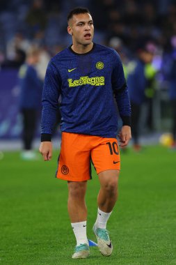 Roma, İtalya 17.12.2023: İtalyan Serie A TIM 2023-2024 futbol karşılaşması öncesinde Inter 'den Lautaro Martinez Roma Olimpiyat Stadyumu' nda SS Lazio 'ya karşı FC Internazionale.