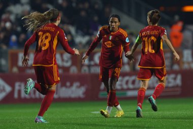 Roma, İtalya 20.12.2023: UEFA KADIN CHAMPIONS Ligi 2023-2024 futbol karşılaşması sırasında Roma 'daki tre fontane stadyumunda AS ROMA - Paris Saint-Germain karşılaşması.