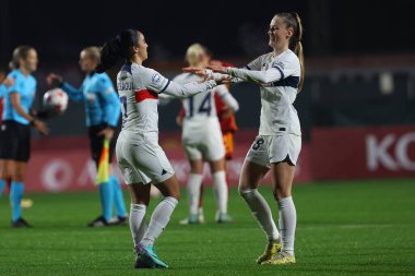 Roma, İtalya 20.12.2023: UEFA KADIN CHAMPIONS Ligi 2023-2024 futbol karşılaşması sırasında Roma 'daki tre fontane stadyumunda AS ROMA - Paris Saint-Germain karşılaşması.