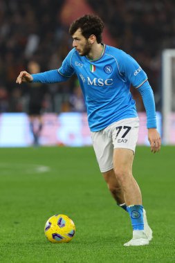 Roma, İtalya 23.12.2023: Napoli 'li Khvicha Kvaratskhelia İtalya Serie A TIM 2023-2024 Şampiyonluk maçı sırasında Roma' daki Olimpiyat Stadyumu 'nda AS Roman Napoli' ye karşı.