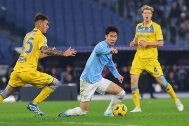 Roma, İtalya 29.12.2023: Frosinone Barrenchea, Lazio Daichi Kamada İtalyan Serisi A TIM 2023-2024 futbol karşılaşması sırasında Roma Olimpiyat Stadyumu 'nda SS Lazio' ya karşı Frosinone.