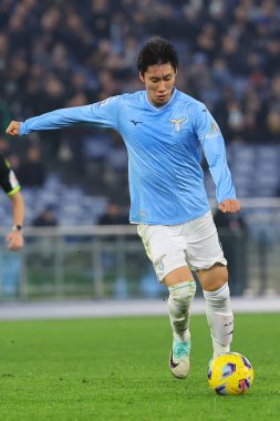 Roma, İtalya 29.12.2023: Lazio 'lu Daichi Kamada İtalyan Serie A TIM 2023-2024 futbol karşılaşmasında Roma Olimpiyat Stadyumu' nda SS Lazio Frosinone 'ye karşı..