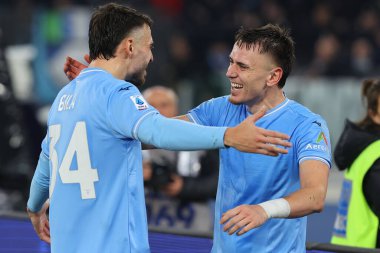 Roma, İtalya 29.12.2023: Lazio Patriği Roma 'daki Olimpiyat Stadyumu' nda oynanan İtalyan Serisi A TIM 2023-2024 futbol karşılaşmasında Lazio ile Frosinone arasında 3-1 'lik gol attı ve Lazio' lu Maria Gila ile kutlama yaptı..