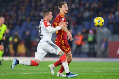 Rome, Italy 03.01.2024: G. Sarro of Cremonese, Edoardo Bove of Roma in action during  the ITALY TIM CUP 2023-2024, round of 16,  football match AS ROMA VS CREMONESE at Olympic Stadium in Rome.