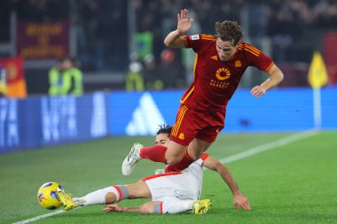 Rome, Italy 03.01.2024: Edoardo Bove of Roma in action during  the ITALY TIM CUP 2023-2024, round of 16,  football match AS ROMA VS CREMONESE at Olympic Stadium in Rome.