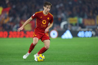 Rome, Italy 03.01.2024: Edoardo Bove of Roma in action during  the ITALY TIM CUP 2023-2024, round of 16,  football match AS ROMA VS CREMONESE at Olympic Stadium in Rome.